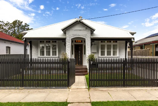 7 Young Street, Georgetown, NSW 2298