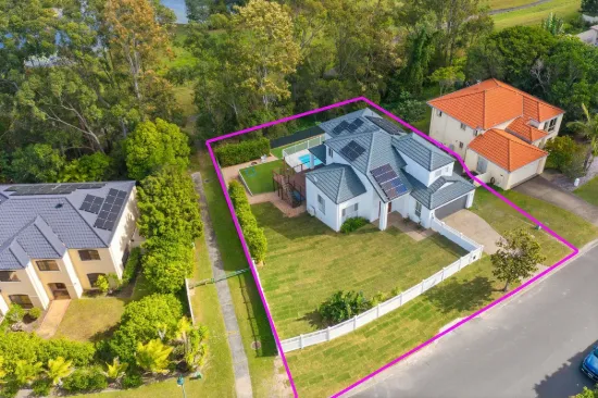 70 Christina Ryan Way, Arundel, Qld 4214