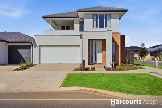 70 Clara Drive, Clyde North, Vic 3978