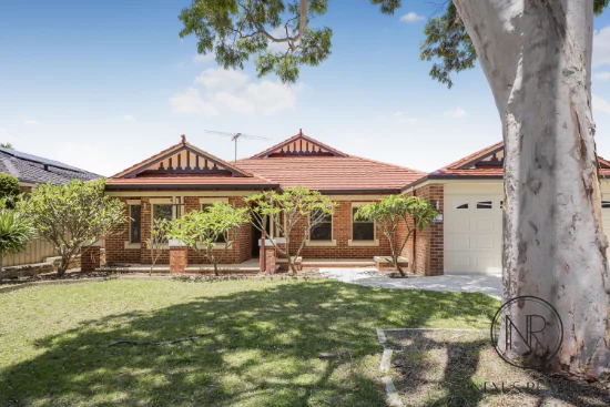 70 Golf Links Drive, Carramar, WA 6031