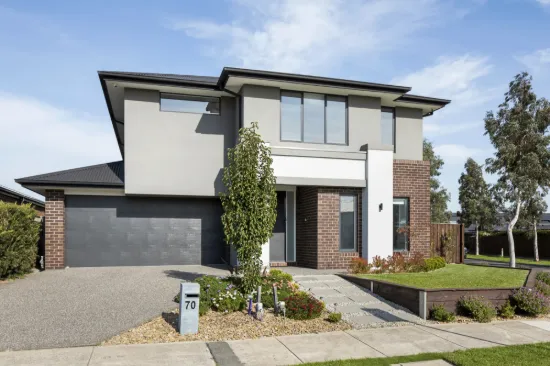 70 Hayes Hill Boulevard, Donnybrook, Vic 3064