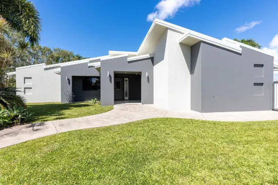 70 Victor Avenue, Glenella, Qld 4740