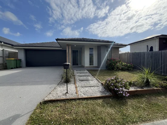 70 Village Boulevard, Pimpama, Qld 4209