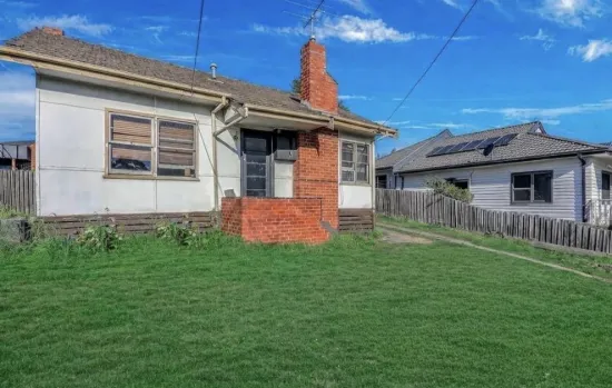702 Pascoe Vale Road, Oak Park, Vic 3046