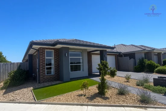 71-73 Iris Loop, Armstrong Creek, Vic 3217