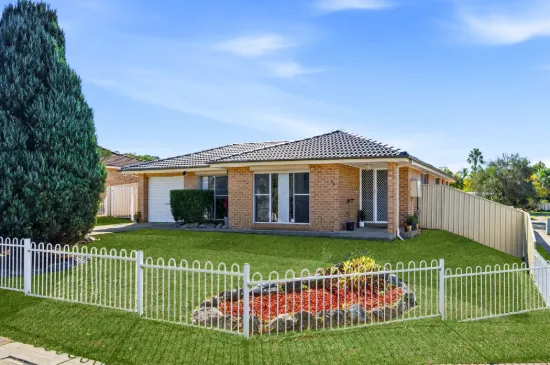 71 Anthony Drive, Rosemeadow, NSW 2560