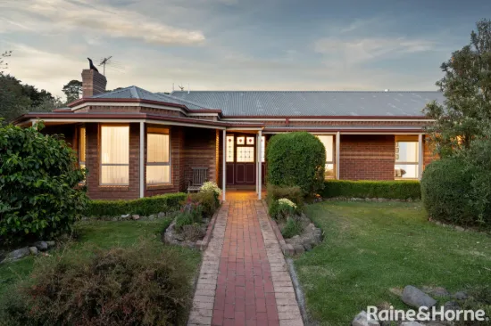 71 BENSON ROAD, Gisborne South, Vic 3437