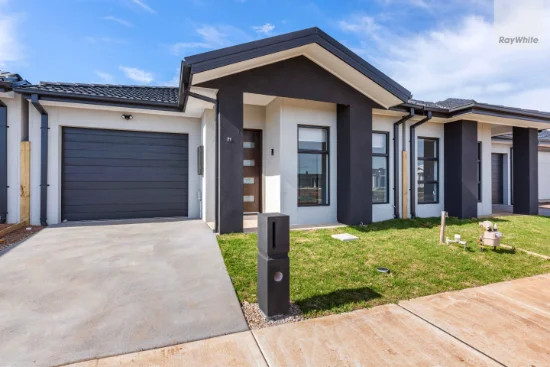 71 Collette Circuit, DEANSIDE VIC 3336-Image