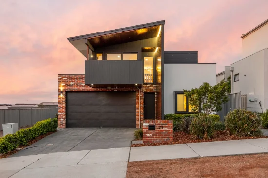 71 Negus Crescent, Watson, ACT 2602 - For Sale