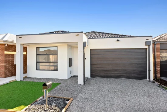 71 Penstone Crescent, Lara VIC 3212-Image