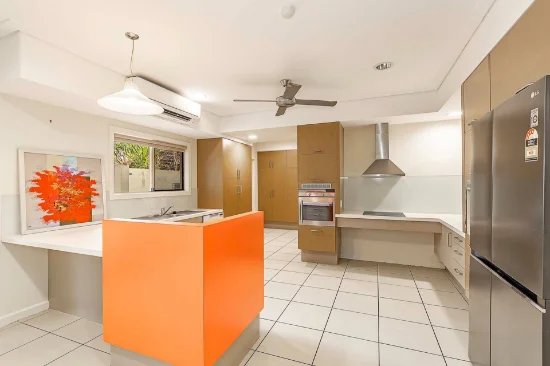 71 Ross River Rd, Mundingburra, Qld 4812