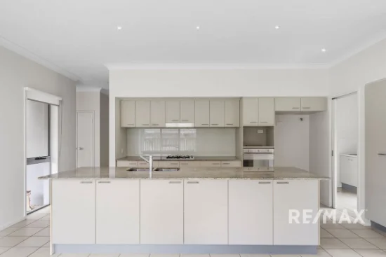 71 Torrens Crescent, Wakerley, Qld 4154