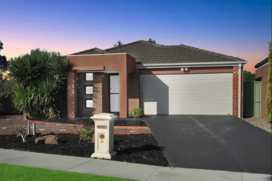 71 Vaughan Chase, Wyndham Vale, Vic 3024 - For Rent