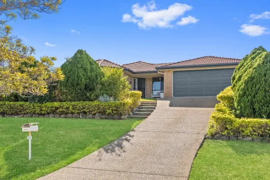 72 Affleck Avenue, Petrie, Qld 4502