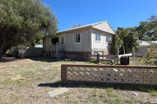 72 Bootoo Street, Lancelin, WA 6044
