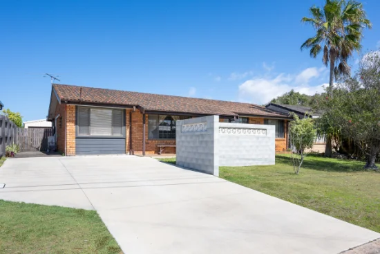 72 Ford Street, Red Rock, NSW 2456