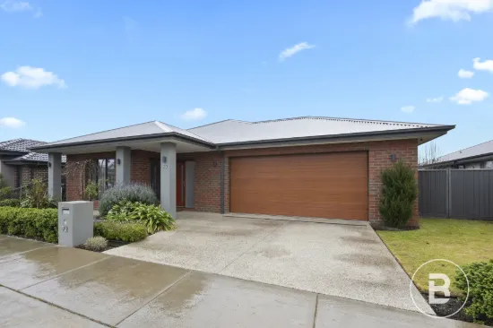 72 Grainger Parade, Lucas, Vic 3350