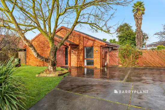 72 Lawless Drive, Cranbourne North, Vic 3977