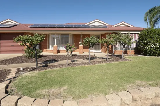 72 Poole Boulevard, Swan Hill, Vic 3585