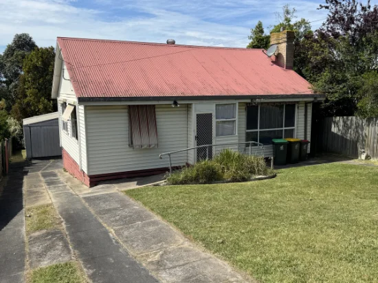 72 Robertson Street, Morwell, Vic 3840 - For Rent