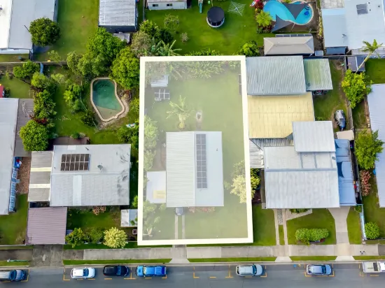 72 Russell Street, Edge Hill, Qld 4870