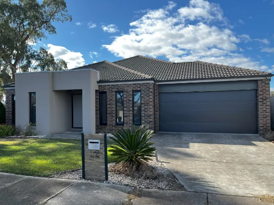 72 Woondella Blvd, Sale, Vic 3850