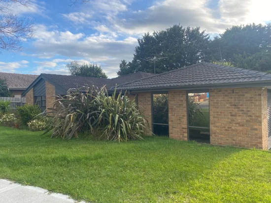 73 Bellevue Dr, Berwick, Vic 3806