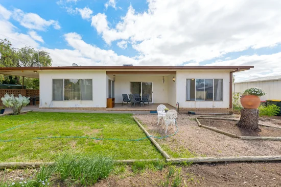 73 Chaffey Street, Merbein, Vic 3505