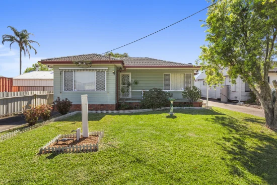 73 Fourth Street, Boolaroo, NSW 2284