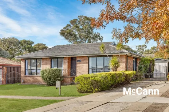 73 Sternberg Crescent, Wanniassa, ACT 2903
