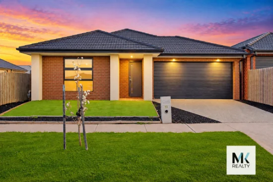 73 Toolern Waters Drive, Weir Views, Vic 3338
