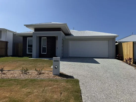 74 Austin Way, Park Ridge, Qld 4125 - For Rent