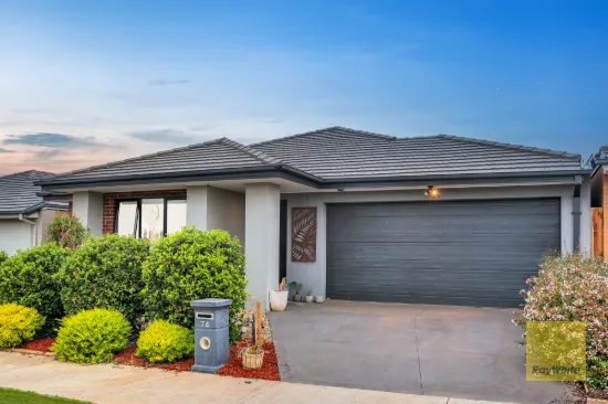 74 Bromley Circuit, Thornhill Park, Vic 3335