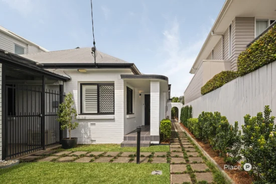 74 Harding Street, Hendra, Qld 4011