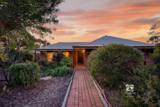74 Howitt Avenue, Eastwood, Vic 3875