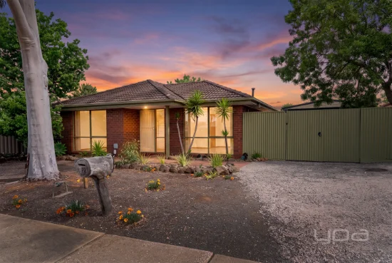 74 Kurunjang Drive, Kurunjang, Vic 3337