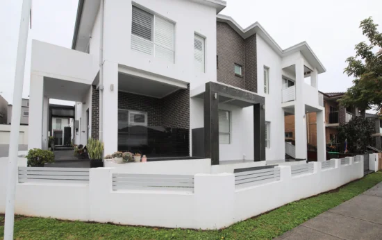74 Rowe Drive, Potts Hill NSW 2143-Image