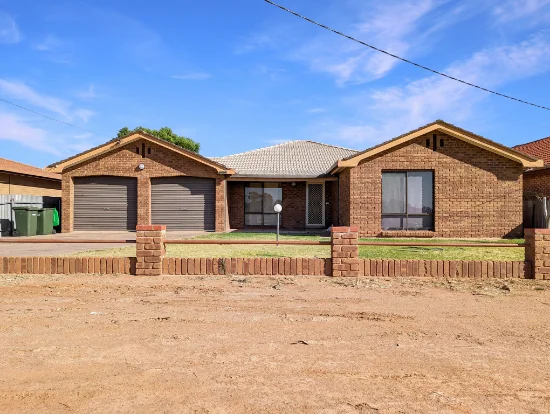 742 Lane Street, Broken Hill, NSW 2880