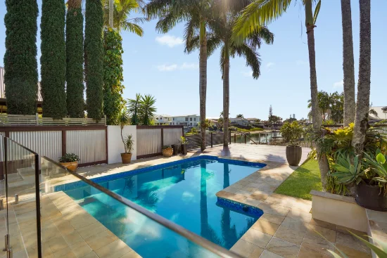 748 Nerang Broadbeach Rd, Carrara, Qld 4211
