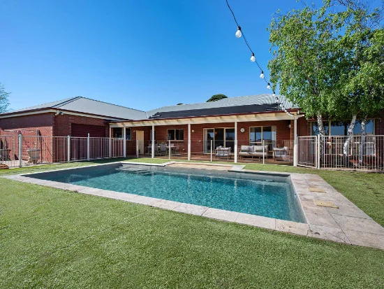 75 Clarke Street, Koroit, Vic 3282