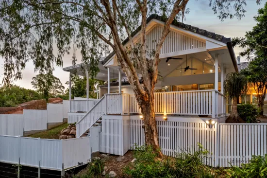 75 Ironbark Road, Chapel Hill, Qld 4069