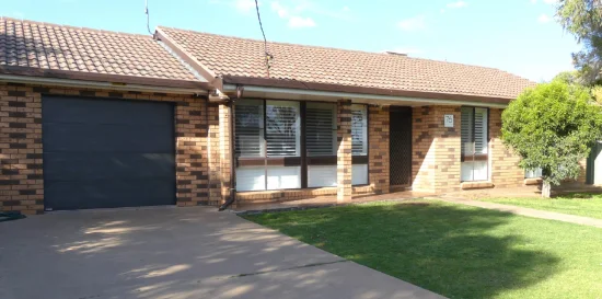 76 Chester St, Warren, NSW 2824
