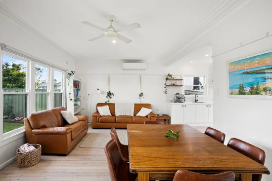 76 Farmborough Road, Unanderra, NSW 2526