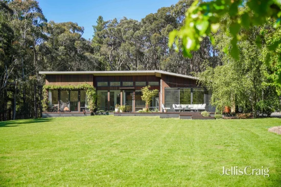 76 Greig Court, Woodend, Vic 3442
