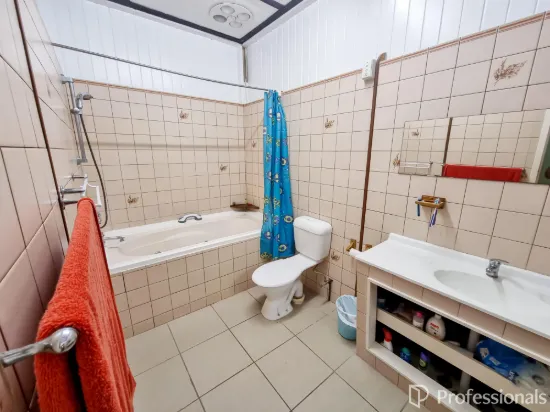 76 Kennedy Street, Bowen, Qld 4805-Image