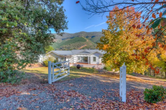 76 School Road, Wandiligong, Vic 3744