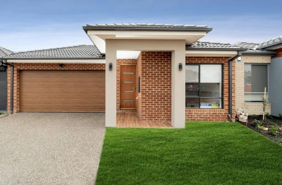76 Surin Road, Tarneit, Vic 3029 - For Rent