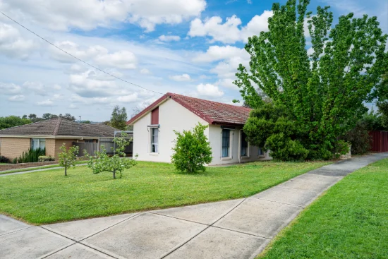 76 TRUDEWIND ROAD, Wodonga, Vic 3690
