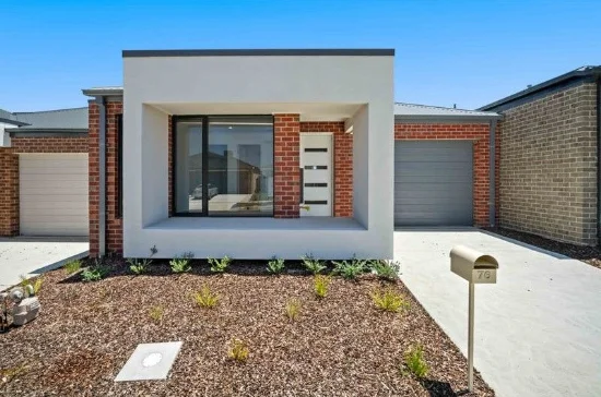 76 Willoby Drive, Alfredton VIC 3350-Image