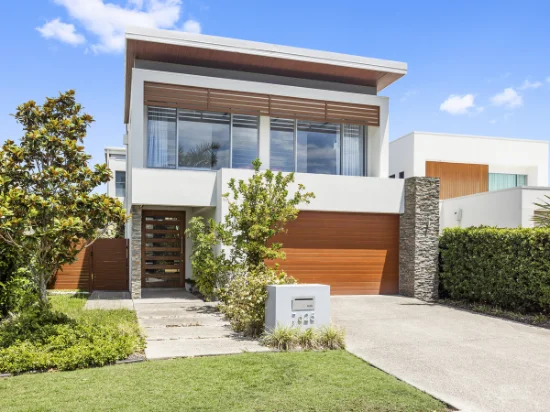 7625 Fairway Boulevard, Hope Island, Qld 4212